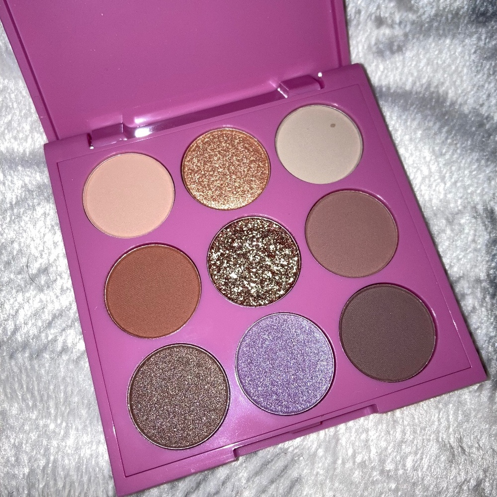 Lucky Chick Daydreams Eyeshadow Palette 0.21 oz New In Box